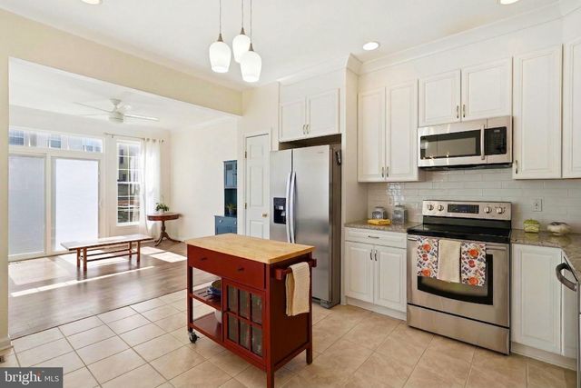 6965 MANAHOAC PL, Gainesville, VA 20155