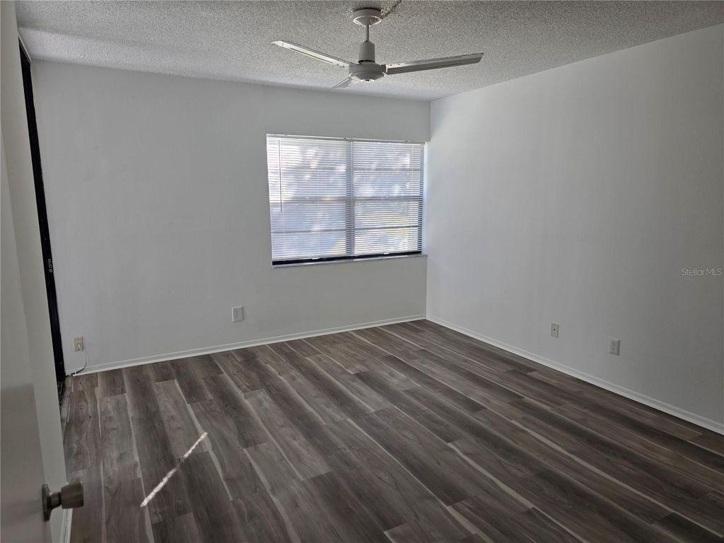 Image 16 of property listing at 14130 ROSEMARY LANE 2208, Largo, FL 33774