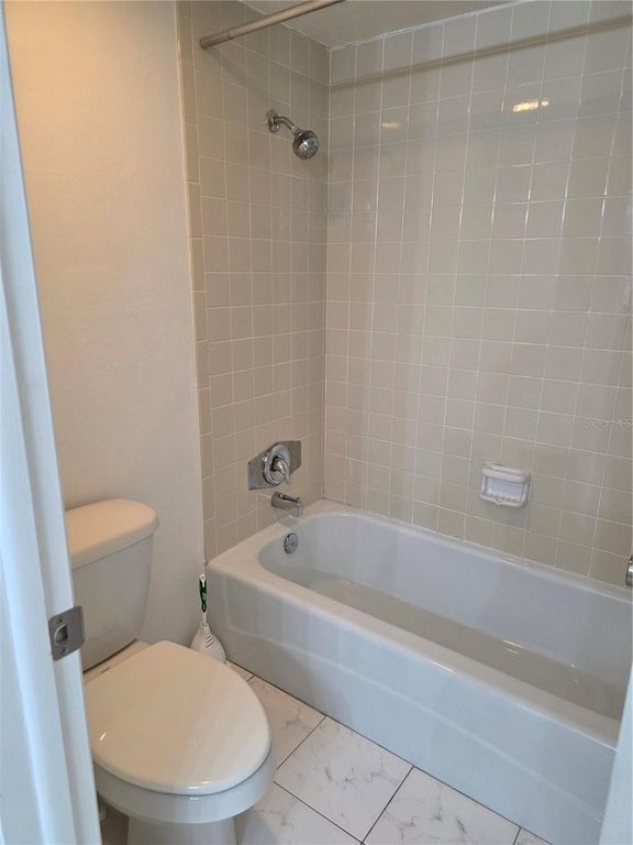 Image 20 of property listing at 14130 ROSEMARY LANE 2208, Largo, FL 33774