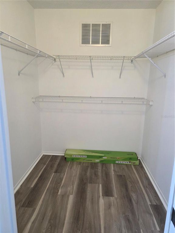 Image 21 of property listing at 14130 ROSEMARY LANE 2208, Largo, FL 33774