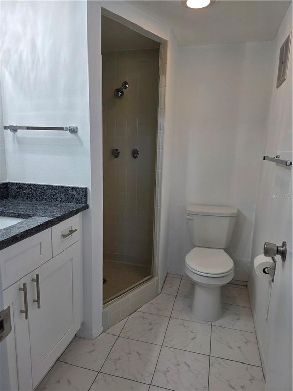 Image 26 of property listing at 14130 ROSEMARY LANE 2208, Largo, FL 33774