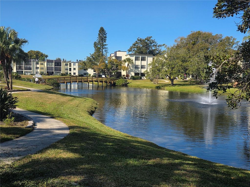 Image 32 of property listing at 14130 ROSEMARY LANE 2208, Largo, FL 33774