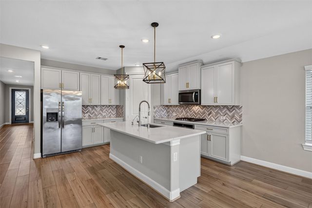 2702 Summer Indigo Trail, Pearland, TX 77089