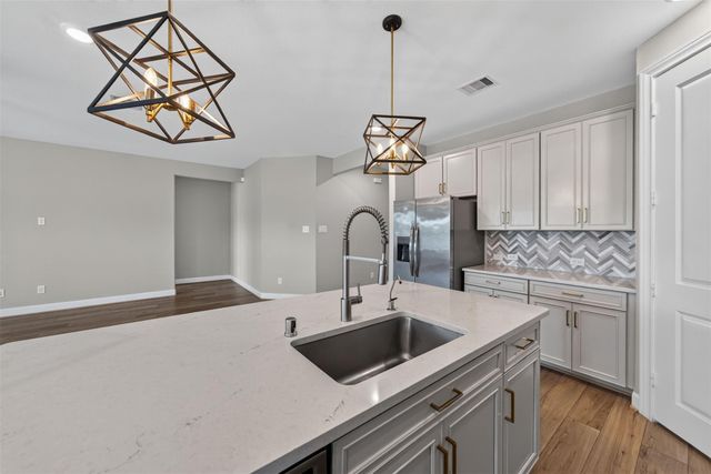 2702 Summer Indigo Trail, Pearland, TX 77089