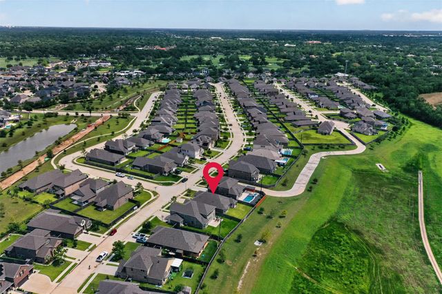 2702 Summer Indigo Trail, Pearland, TX 77089