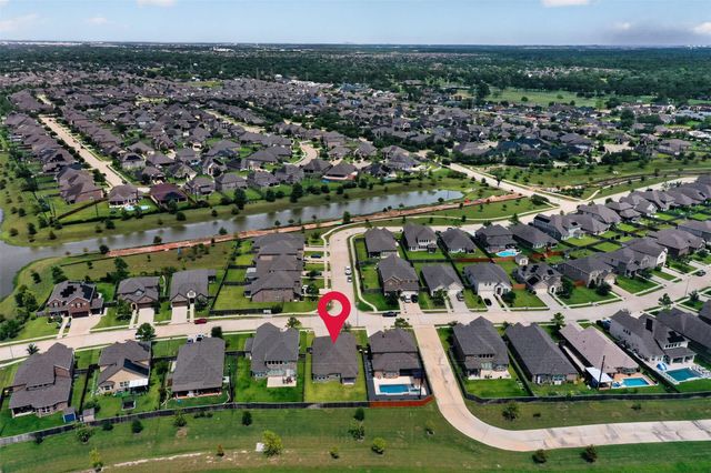 2702 Summer Indigo Trail, Pearland, TX 77089