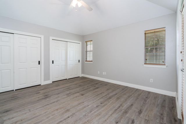 606 S Pine Street, Tomball, TX 77375