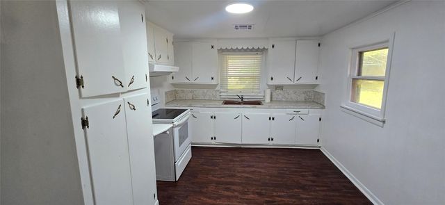 2266 Young Road, Livingston, TX 77351