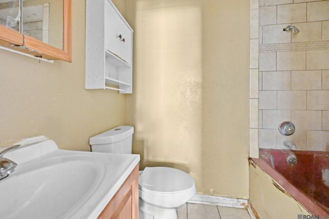 943 Whitehead St, Baker, LA 70714