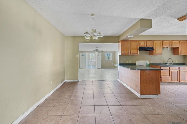 943 Whitehead St, Baker, LA 70714