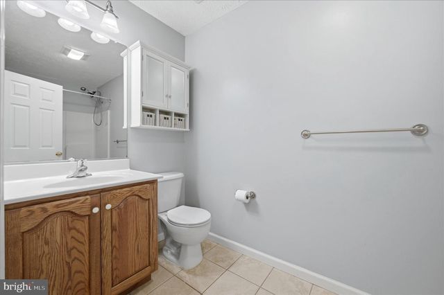 450 FISHEL RD, Winchester, VA 22602