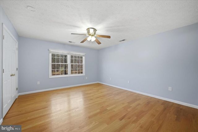 450 FISHEL RD, Winchester, VA 22602