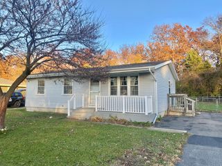 1944 Julie Street, Woodstock, IL 60098