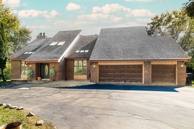 336 ROBERTS Road, Inverness, IL 60010