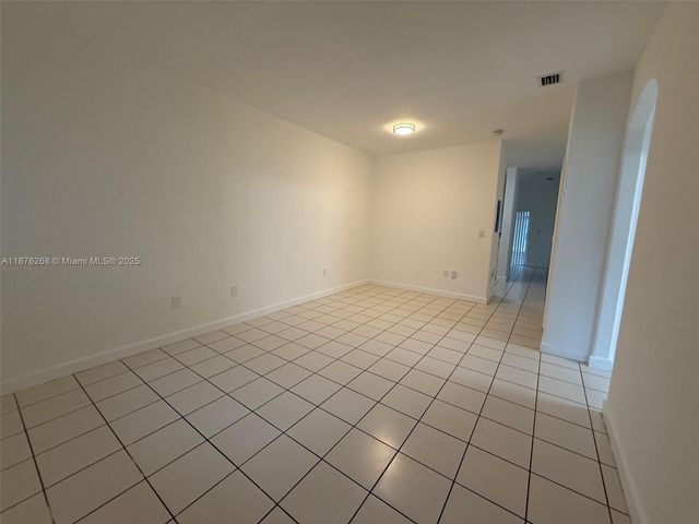 1663 SE 27th Dr 105, Homestead, FL 33035