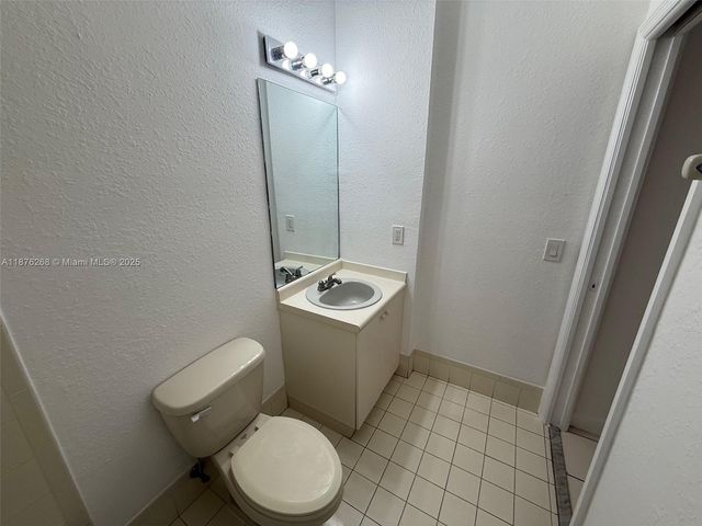 1663 SE 27th Dr 105, Homestead, FL 33035