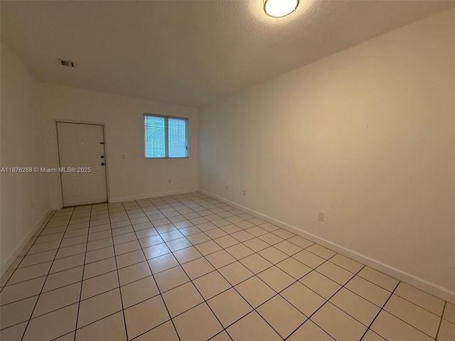 1663 SE 27th Dr 105, Homestead, FL 33035