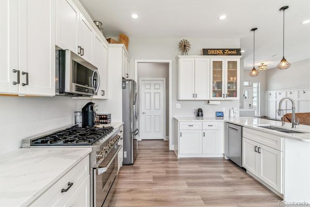 527 Antelope Drive E, Bennett, CO 80102