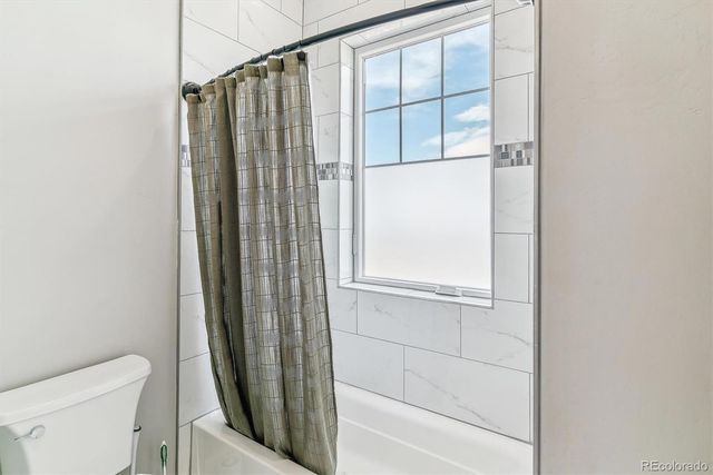 527 Antelope Drive E, Bennett, CO 80102