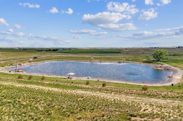 527 Antelope Drive E, Bennett, CO 80102