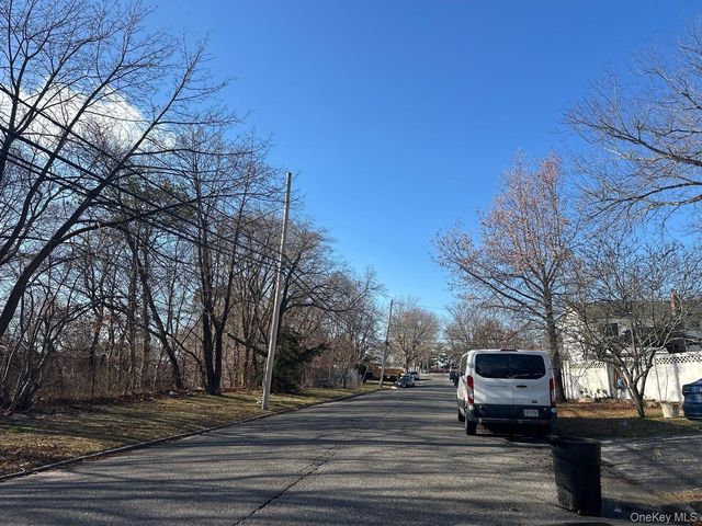 218 Newberry Street, Brentwood, NY 11717