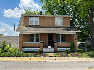 726 E 5th St, Washington, MO 63090