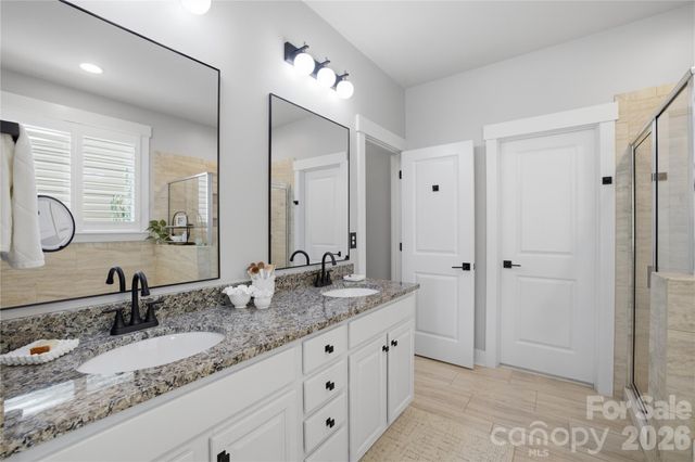 123 Johnson Manor Street, Mooresville, NC 28115