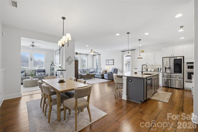 123 Johnson Manor Street, Mooresville, NC 28115