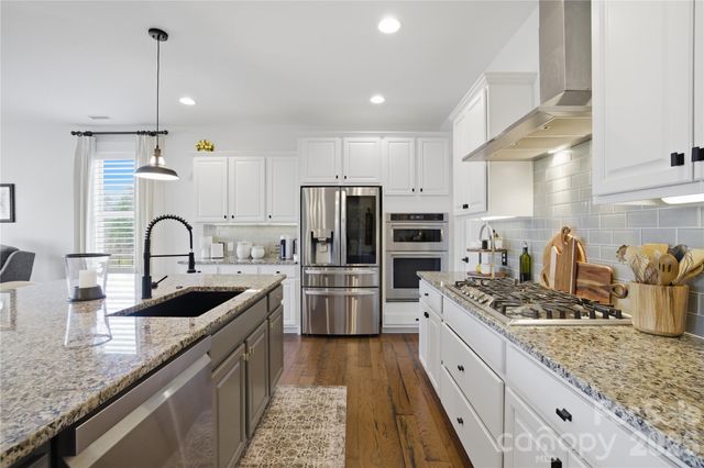 123 Johnson Manor Street, Mooresville, NC 28115