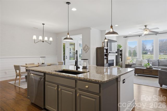 123 Johnson Manor Street, Mooresville, NC 28115