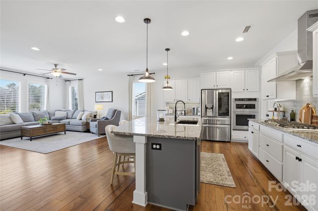 123 Johnson Manor Street, Mooresville, NC 28115