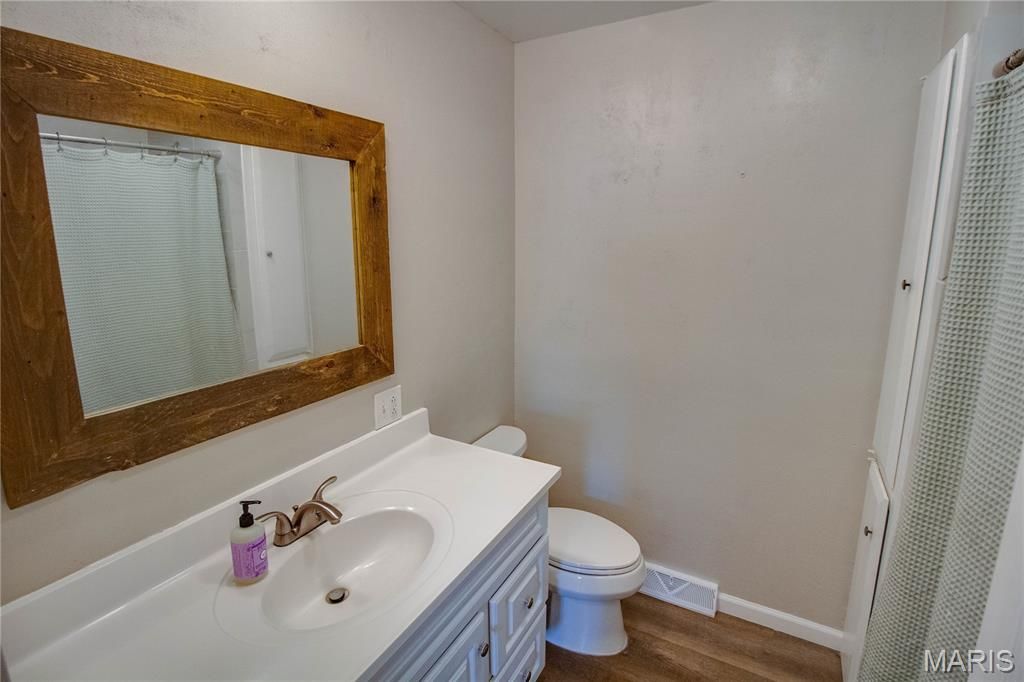 Image 27 of property listing at 429 Texas Boulevard, Bethalto, IL 62010