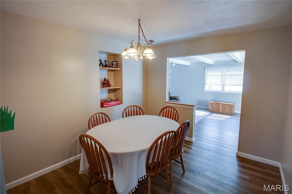 Image 8 of property listing at 429 Texas Boulevard, Bethalto, IL 62010