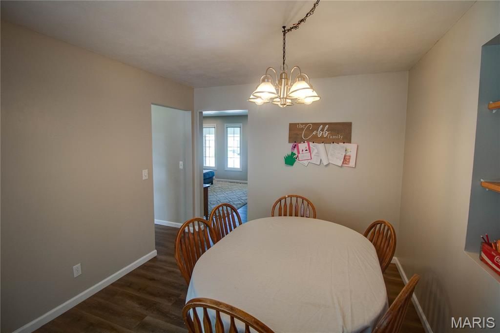 Image 9 of property listing at 429 Texas Boulevard, Bethalto, IL 62010