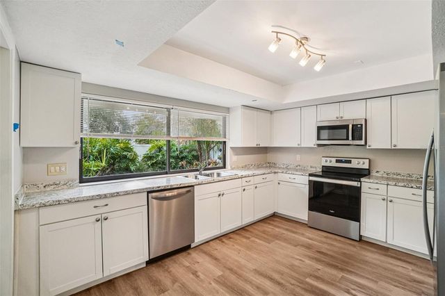 4218 WATER OAKS LANE, Tampa, FL 33618