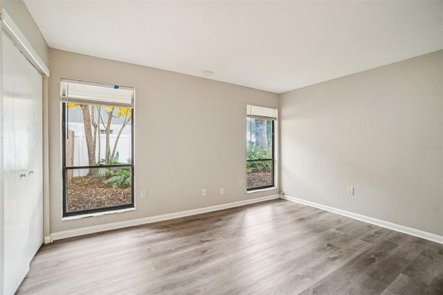 4218 WATER OAKS LANE, Tampa, FL 33618