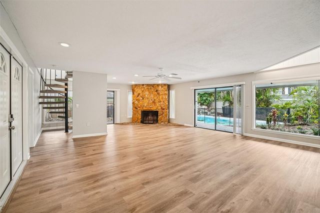 4218 WATER OAKS LANE, Tampa, FL 33618