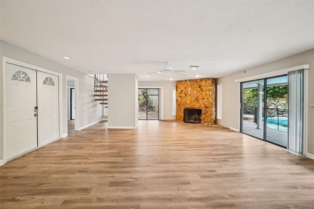 4218 WATER OAKS LANE, Tampa, FL 33618