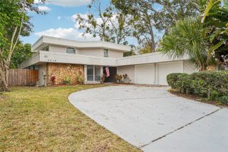 4218 WATER OAKS LANE, Tampa, FL 33618