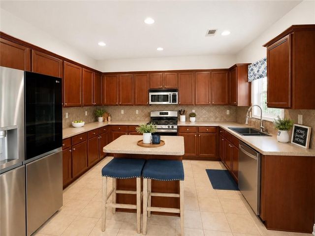 110 Northlake Trail, Canton, GA 30114