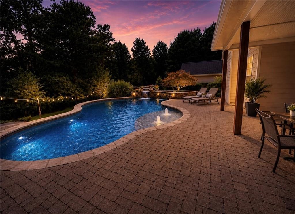 110 Northlake Trail, Canton, GA 30114