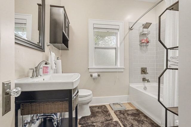 1408 Plymouth Avenue SE, Grand Rapids, MI 49506