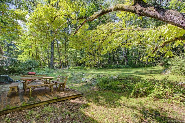 21 Blueberry Lane, Stormville, NY 12582