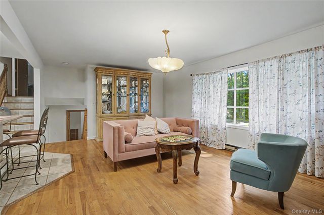 21 Blueberry Lane, Stormville, NY 12582