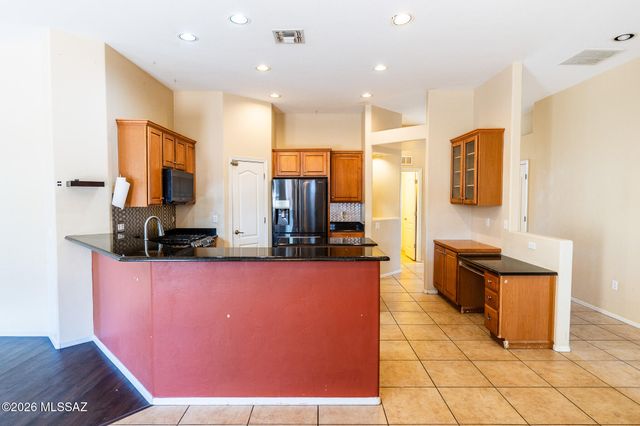 1102 E Mud Spring Canyon Lane, Sahuarita, AZ 85629