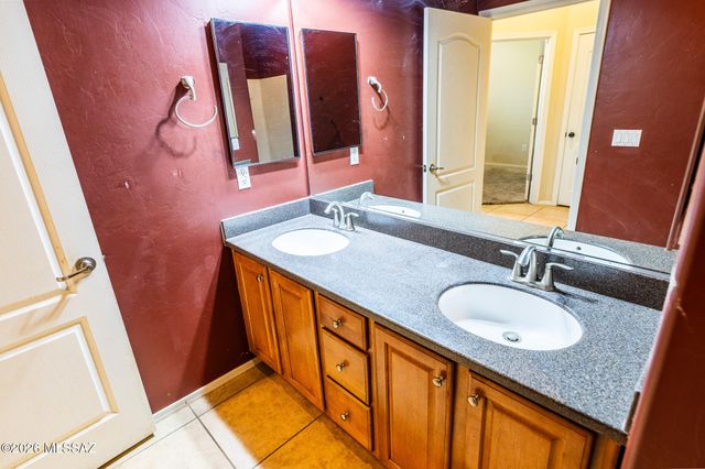 1102 E Mud Spring Canyon Lane, Sahuarita, AZ 85629