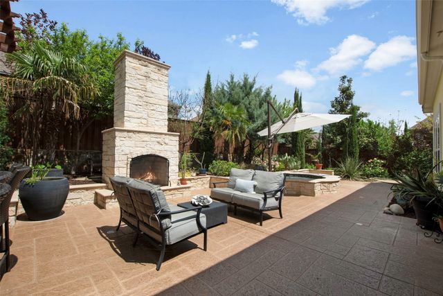 412 Bridgewater Place, Flower Mound, TX 75028