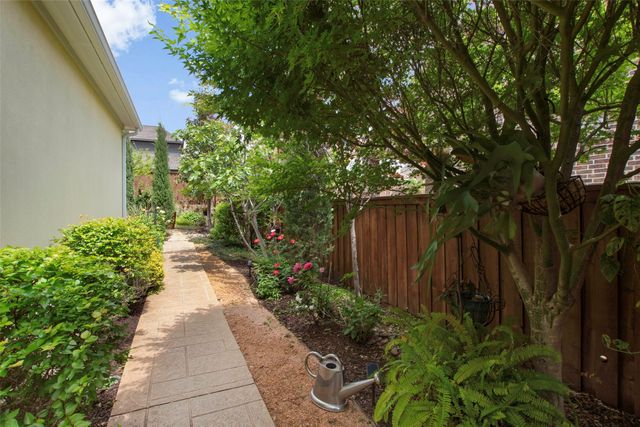 412 Bridgewater Place, Flower Mound, TX 75028