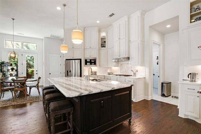 412 Bridgewater Place, Flower Mound, TX 75028