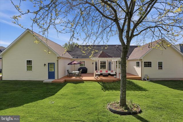 6518 BENT OAK DRIVE, Fayetteville, PA 17222